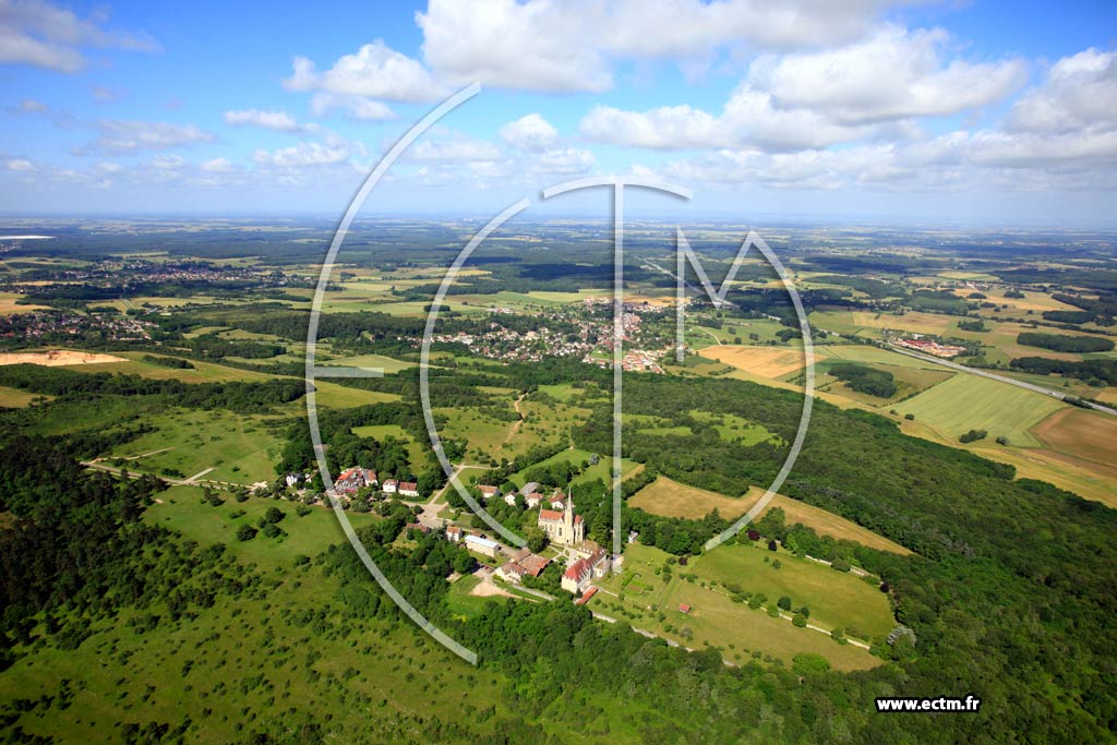 Photo arienne de Sampans (Le Mont Roland)