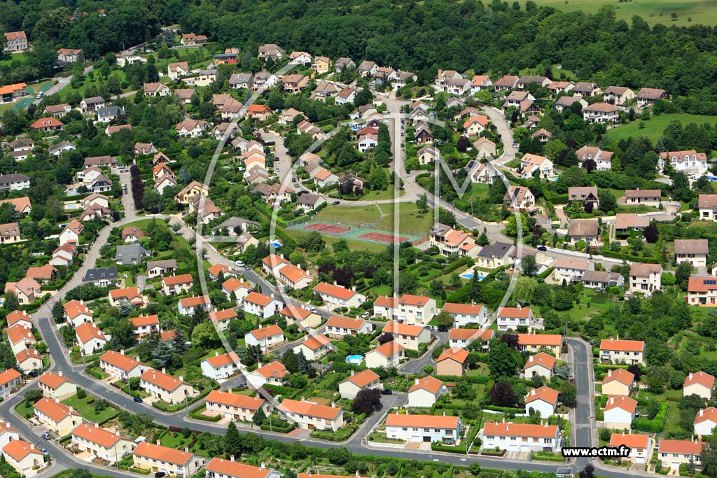 Photo arienne de Essey-ls-Nancy (la Falle)