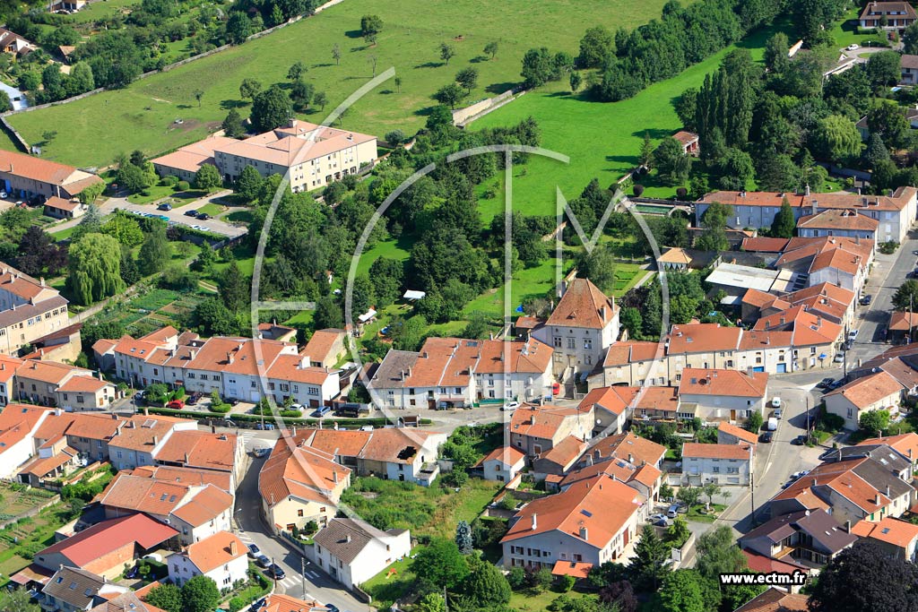 Photo arienne de Lay-Saint-Christophe