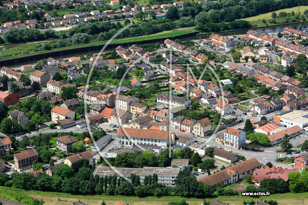 Photo arienne de Neuves-Maisons (Cit de la Plaine)