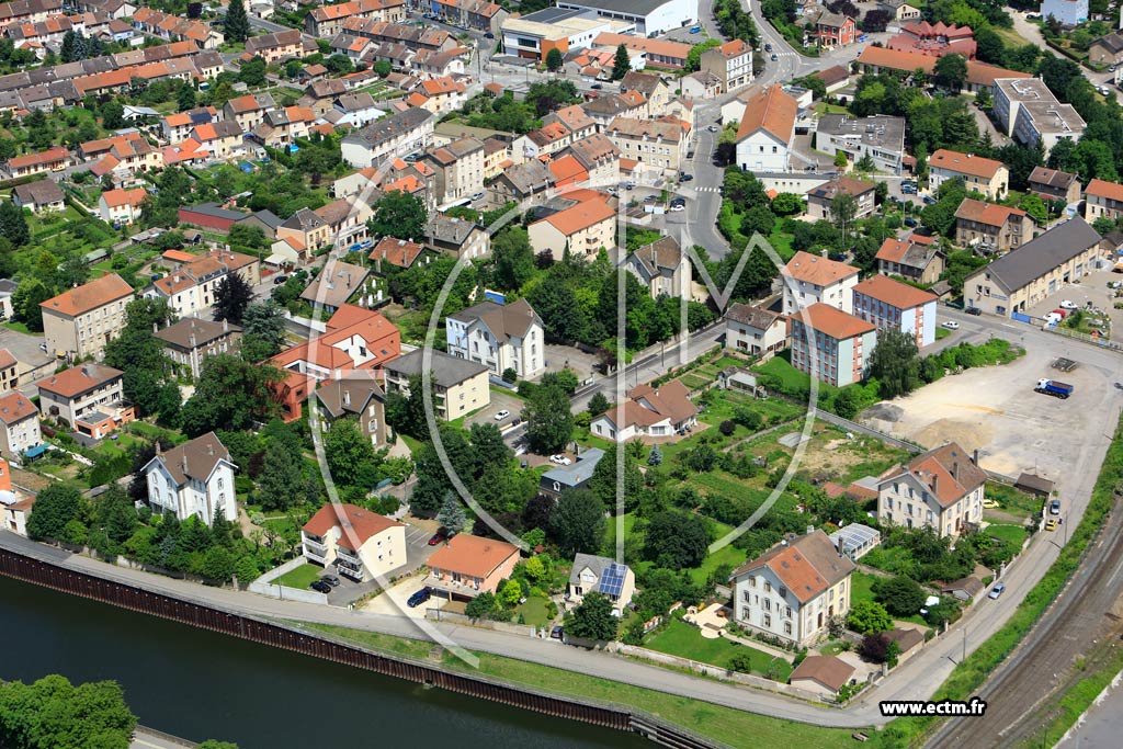 Photo arienne de Neuves-Maisons (Cit de la Plaine)