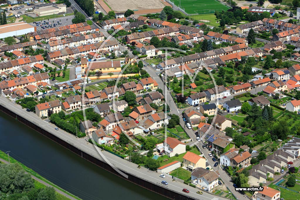 Photo arienne de Neuves-Maisons (Cit de la Plaine)
