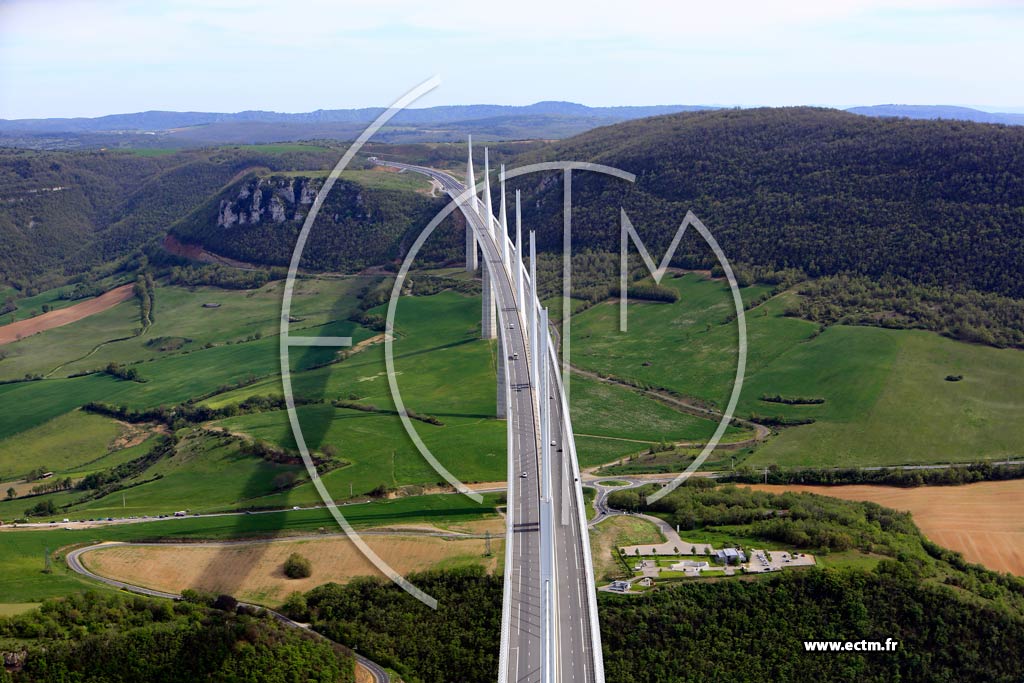 Photo arienne de Millau (Le Pont de Millau)