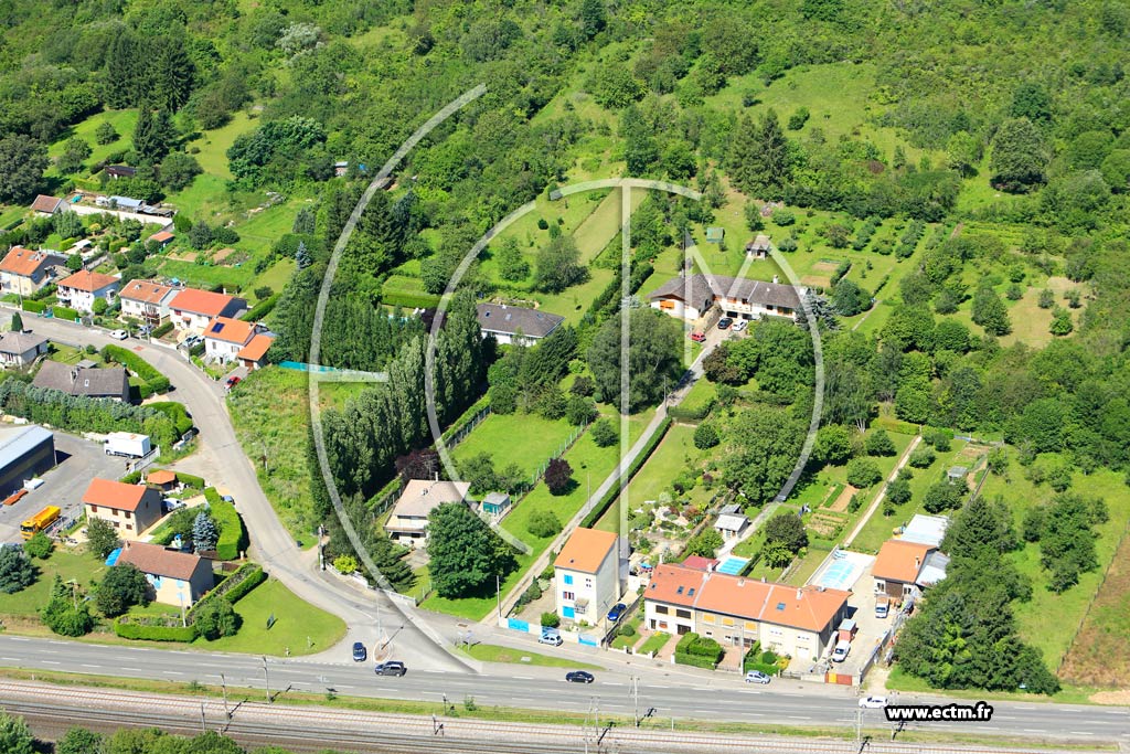 Photo arienne de Ars-sur-Moselle