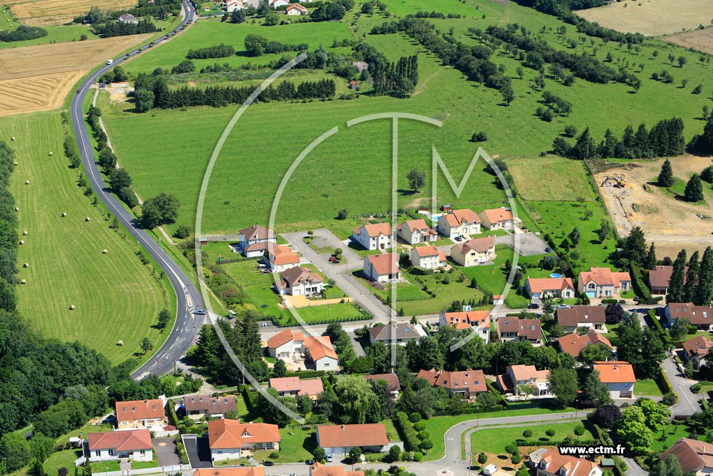 Photo arienne de Corny-sur-Moselle (La Fontaine de Fer)