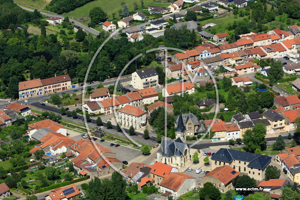 Photo arienne de Courcelles-Chaussy