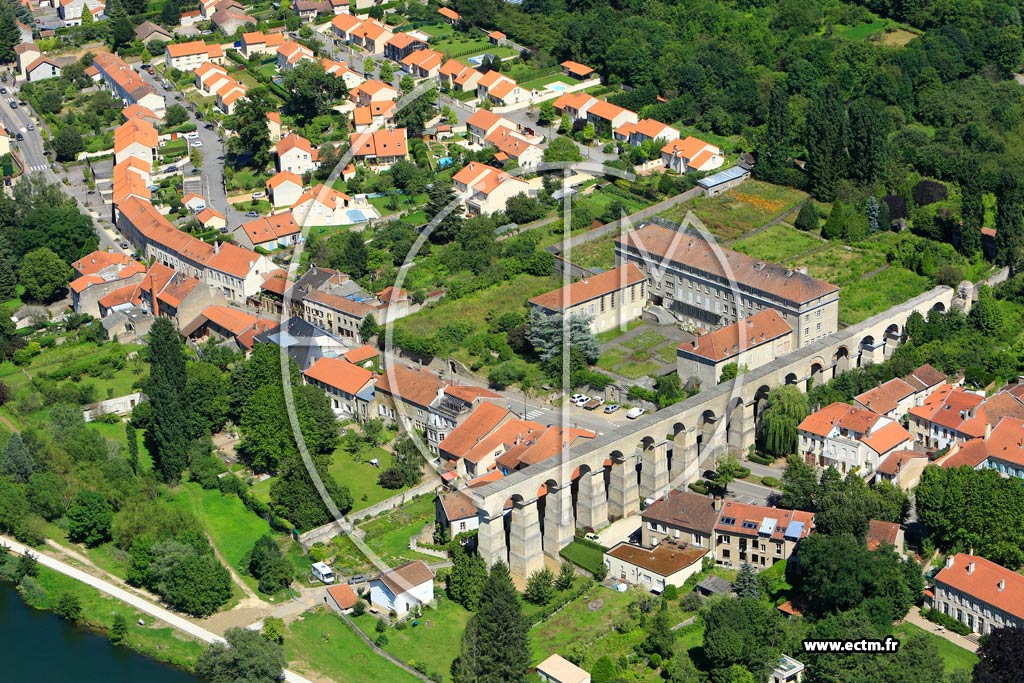 Photo arienne de Jouy-Aux-Arches