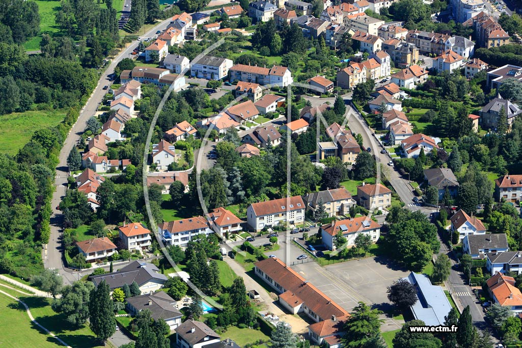 Photo arienne de Longeville ls Metz (le Saint Symphorien)