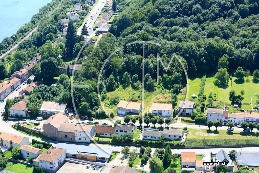 Photo arienne de Marbache