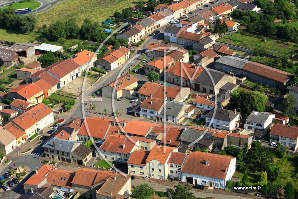 Photo arienne de Ay-sur-Moselle