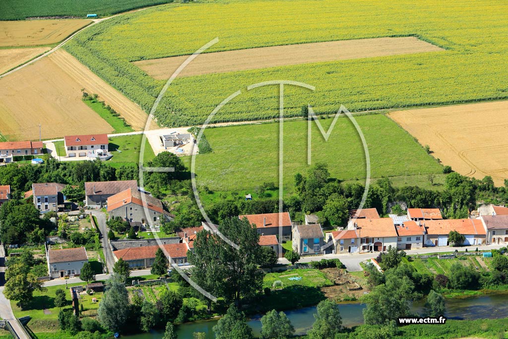 Photo arienne de Ourches-sur-Meuse
