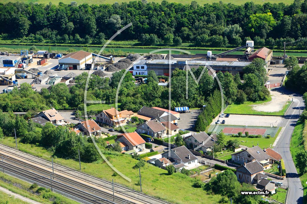 Photo arienne de Pagny-sur-Meuse