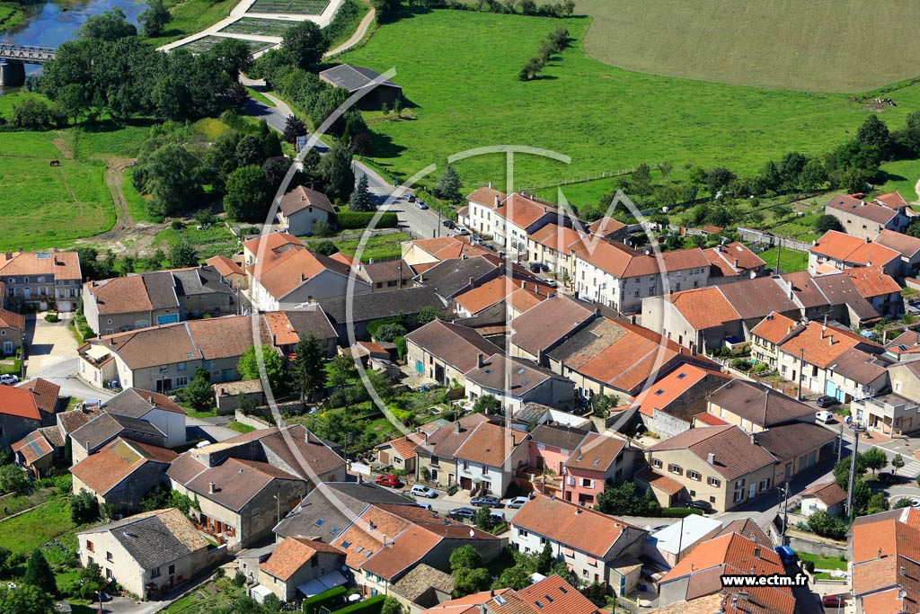Photo arienne de Pagny-sur-Meuse