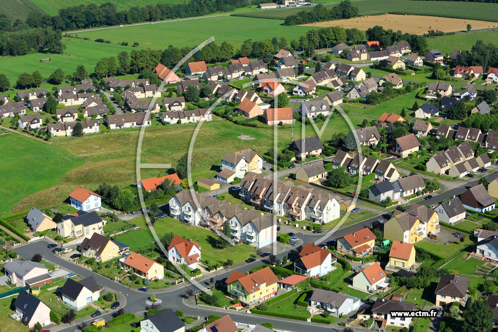 Photo arienne de Phalsbourg (Trois Maisons)