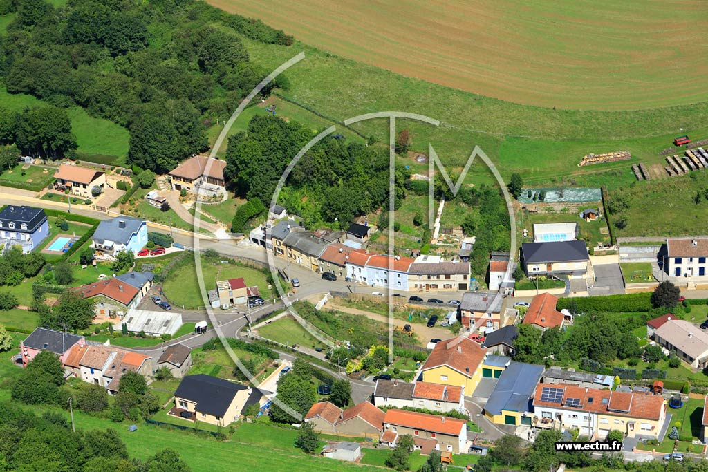 Photo arienne de Cosnes-et-Romain (Vaux-sur-Warnimont)