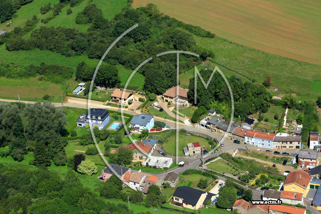 Photo arienne de Cosnes-et-Romain (Vaux-sur-Warnimont)