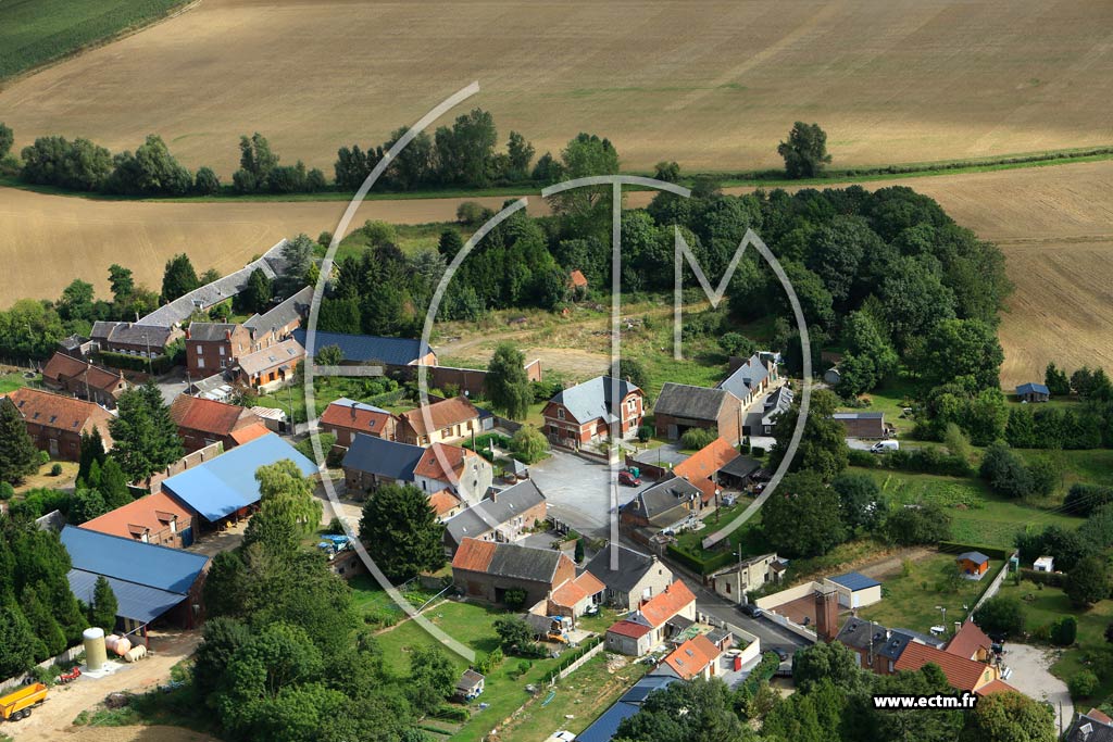 Photo arienne de Beaurevoir (Hameau de Ponchaux)