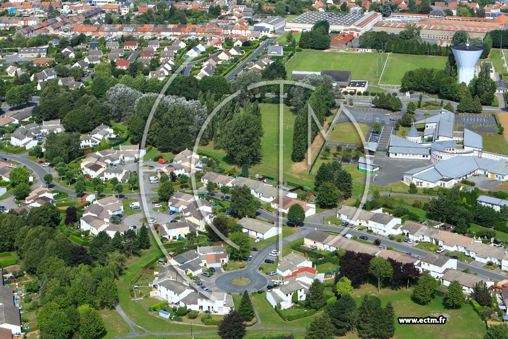 Photo arienne de Saint-Quentin (Quartier de Neuville)