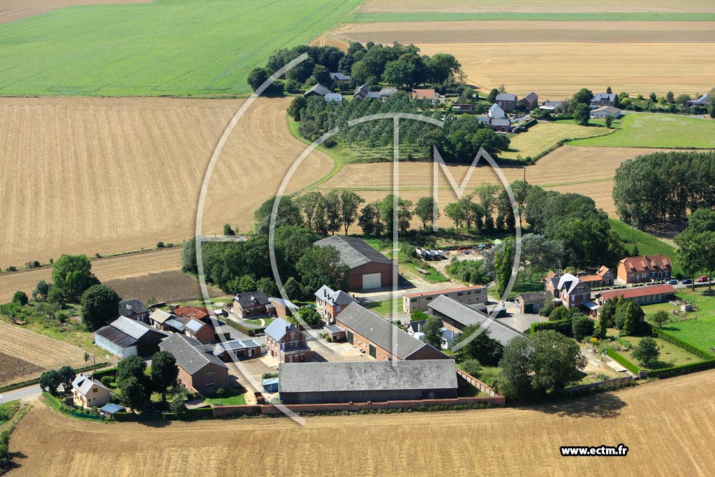 Photo arienne de Tugny-et-Pont (Lavesne)