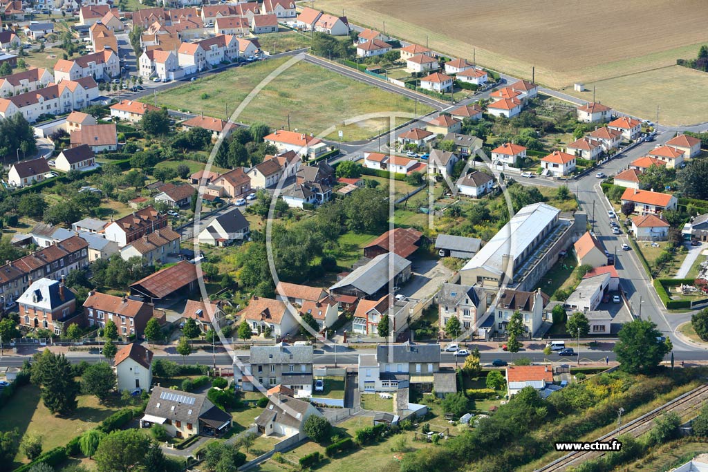 Photo arienne de Laon (Cit du Nord)