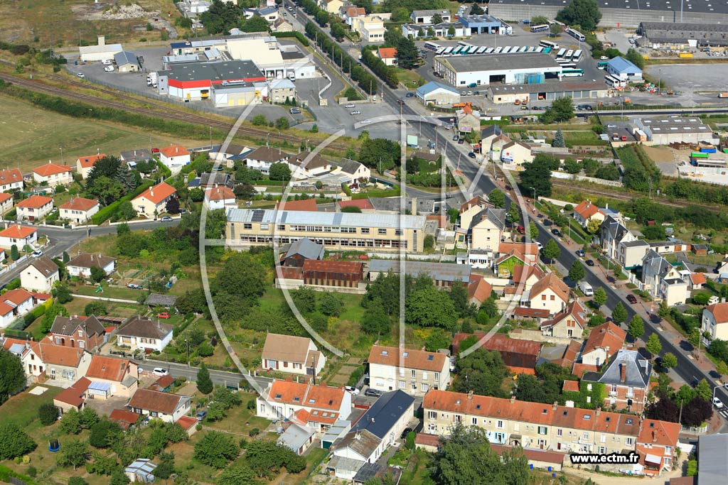 Photo arienne de Laon (Cit du Nord)