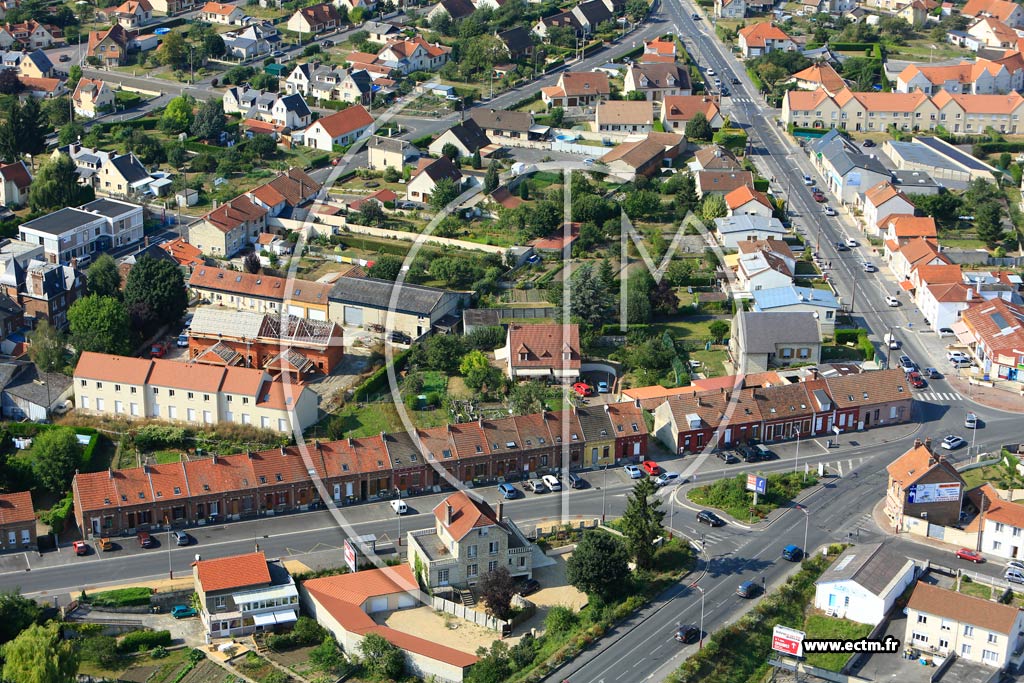 Photo arienne de Laon (Cit du Nord)