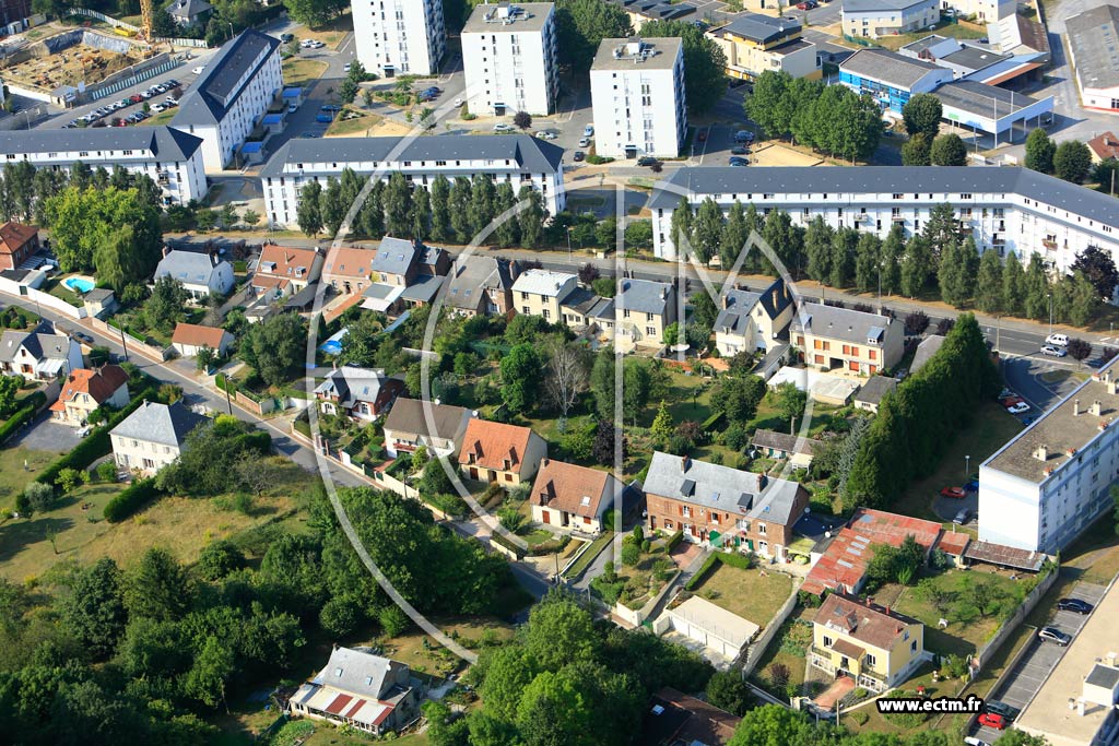 Photo arienne de Laon (La Neuville)