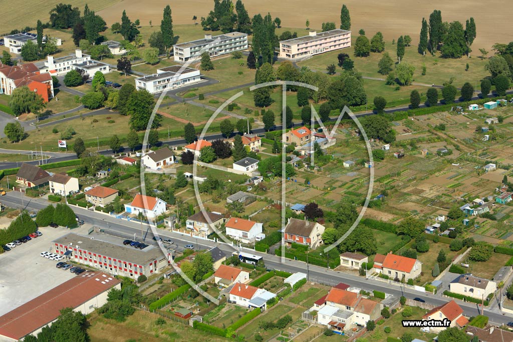 Photo arienne de Laon (La Neuville)