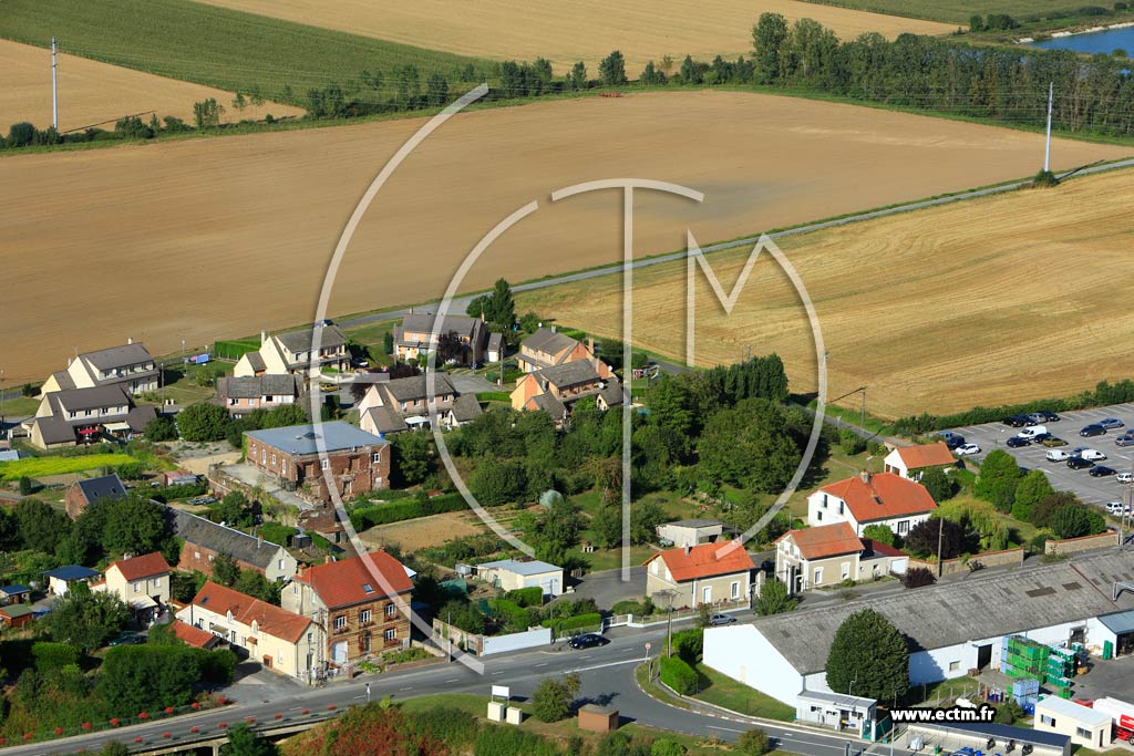 Photo arienne de Pouilly-sur-Serre