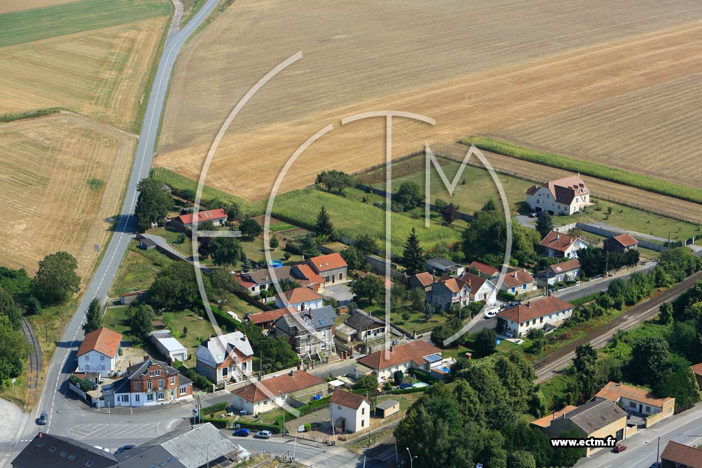 Photo arienne de Saint-Erme-Outre-et-Ramecourt (La Maison Bleue)