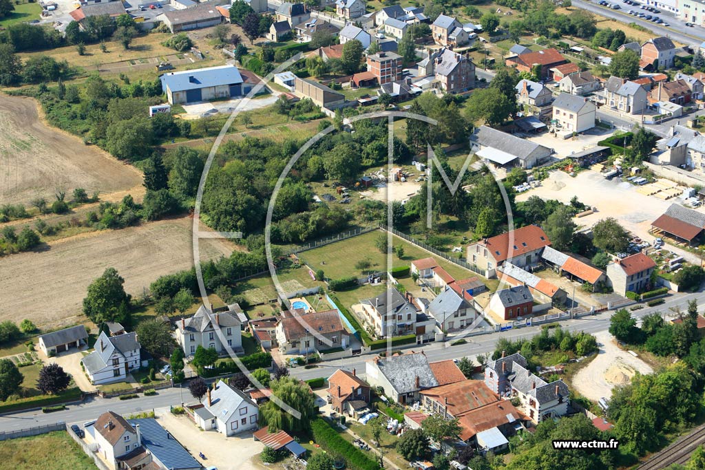 Photo arienne de Saint-Erme-Outre-et-Ramecourt (La Maison Bleue)