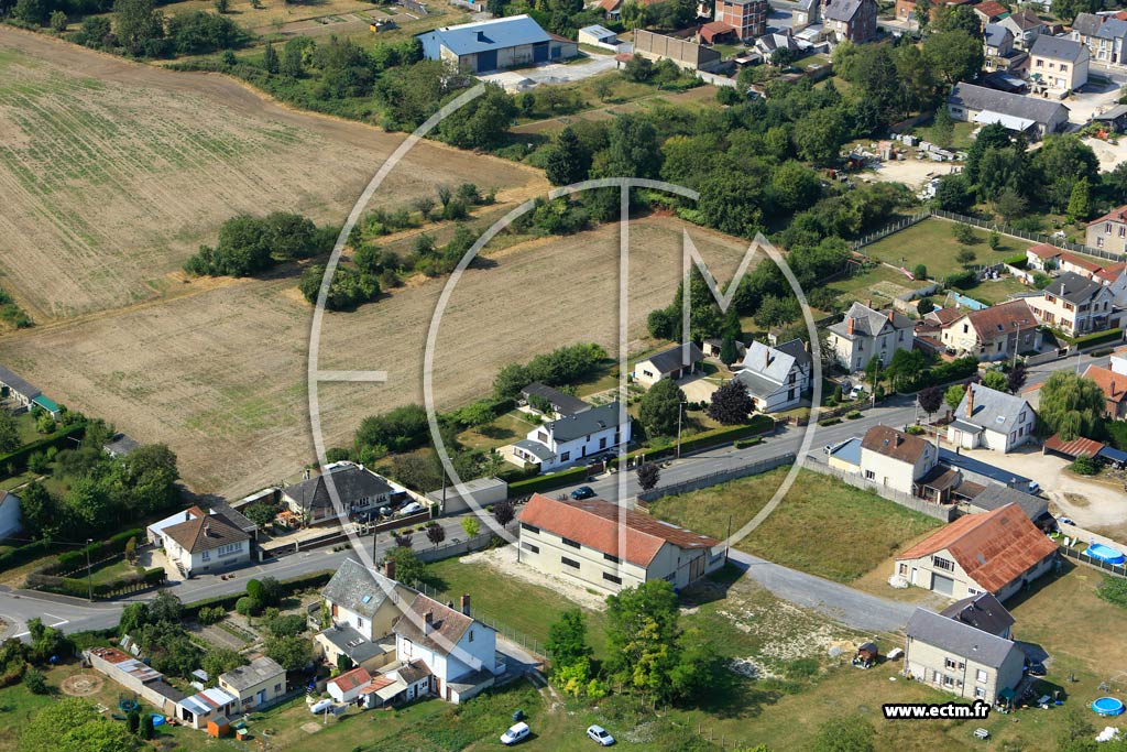 Photo arienne de Saint-Erme-Outre-et-Ramecourt (La Maison Bleue)