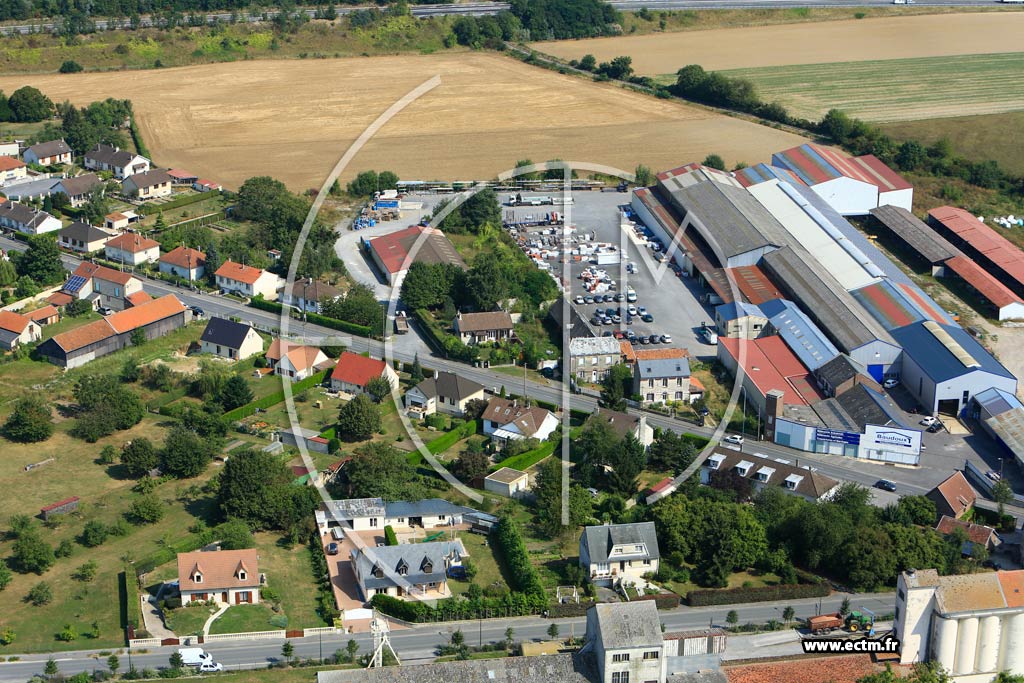 Photo arienne de Saint-Erme-Outre-et-Ramecourt (La Maison Bleue)