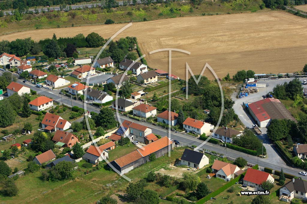 Photo arienne de Saint-Erme-Outre-et-Ramecourt (La Maison Bleue)