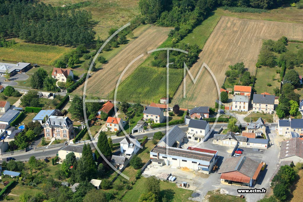 Photo arienne de Saint-Erme-Outre-et-Ramecourt (La Maison Bleue)