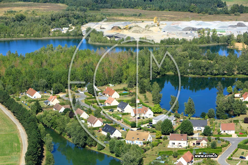 Photo arienne de Ciry-Salsogne (Domaine des tangs)