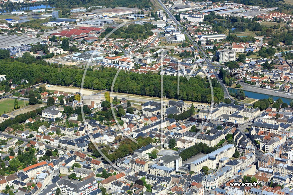 Photo arienne de Soissons