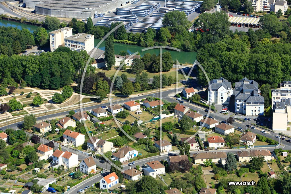 Photo arienne de Soissons
