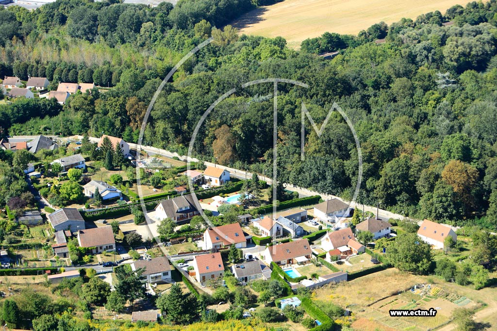 Photo arienne de Villeneuve-Saint-Germain