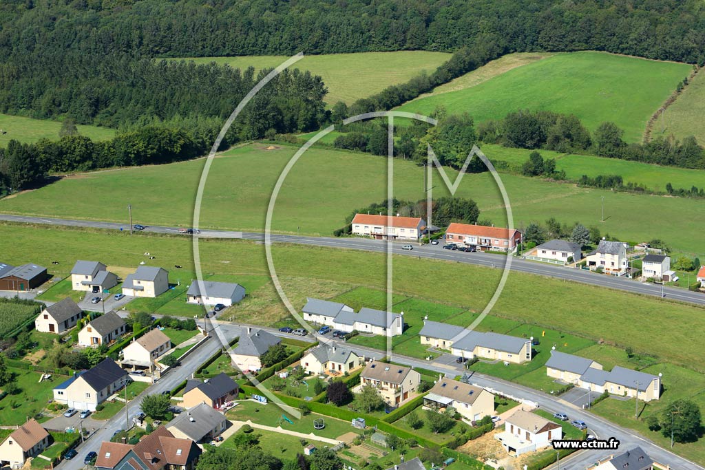 Photo arienne de Auvillers-les-Forges (Le Chteau Vert)
