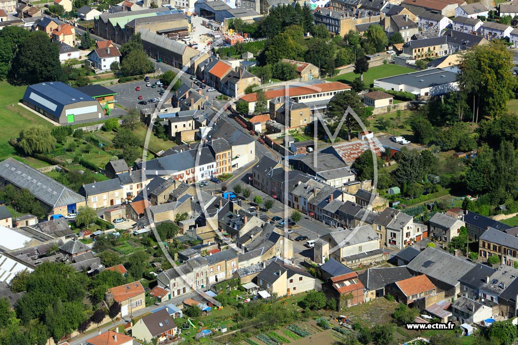 Photo arienne de Balan