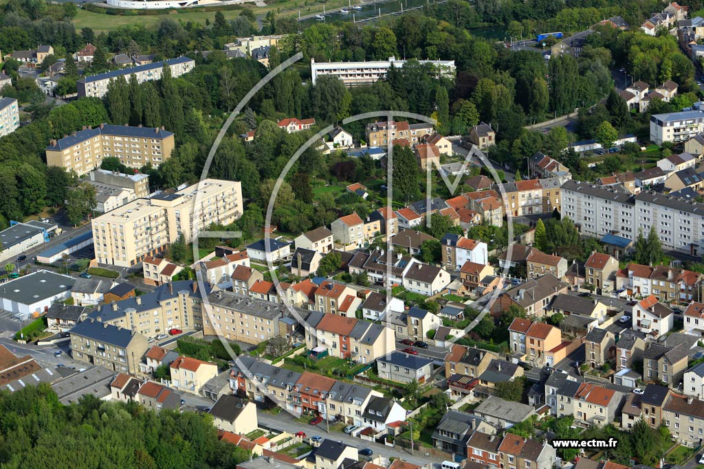 Photo arienne de Charleville-Mzires