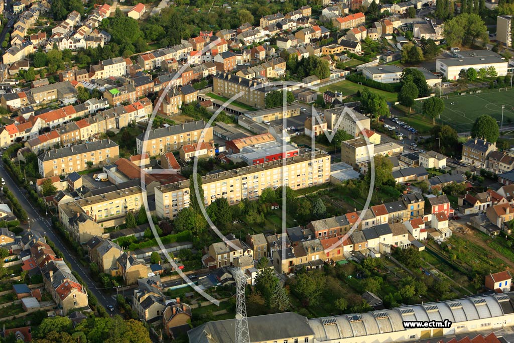 Photo arienne de Charleville-Mzires (la Ronde Couture)