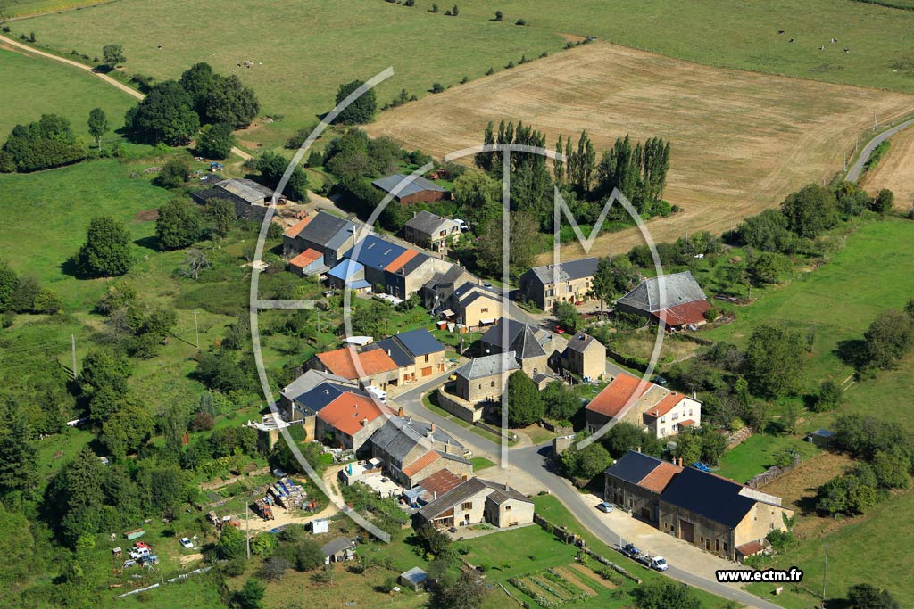 Photo arienne de Noyers-Pont-Maugis (Chaumont)