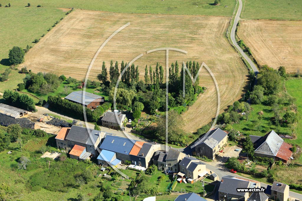 Photo arienne de Noyers-Pont-Maugis (Chaumont)