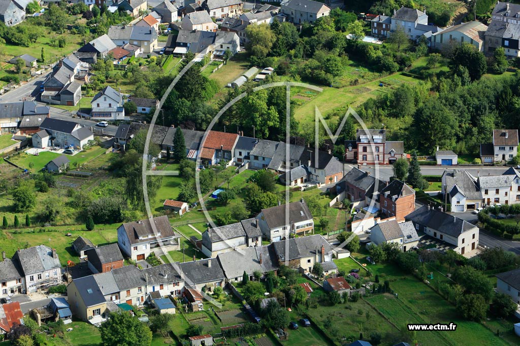 Photo arienne de Signy-l'Abbaye