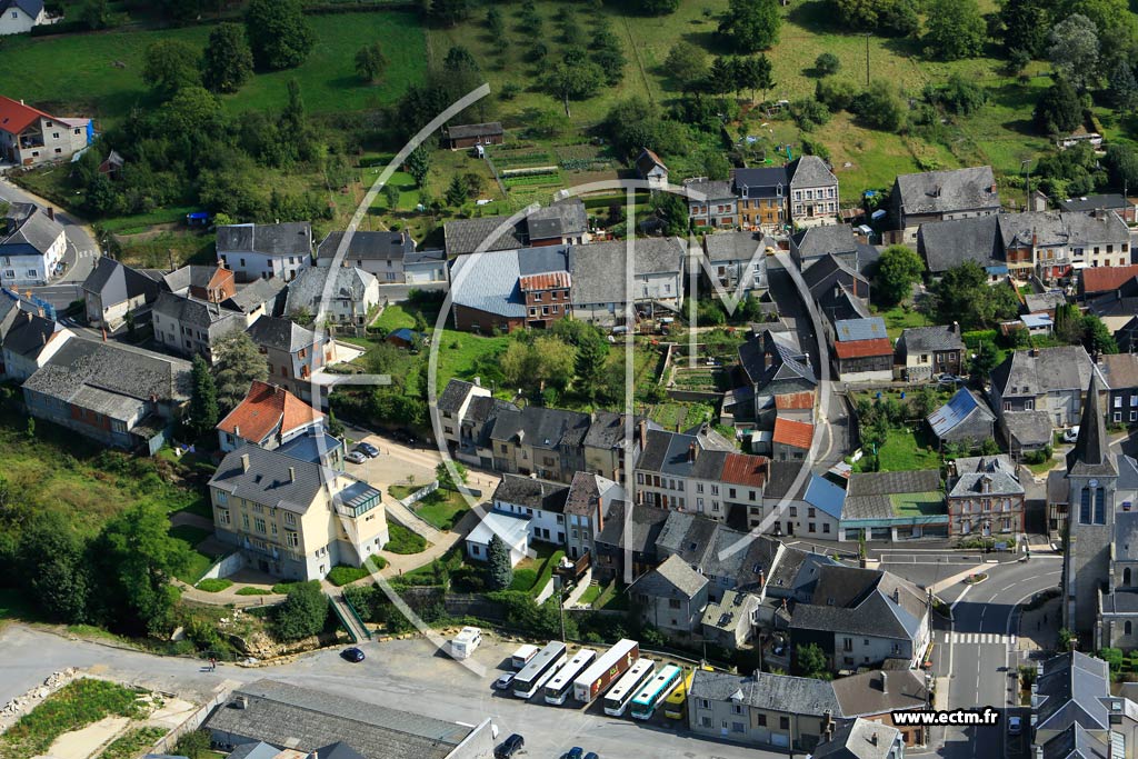 Photo arienne de Signy-l'Abbaye