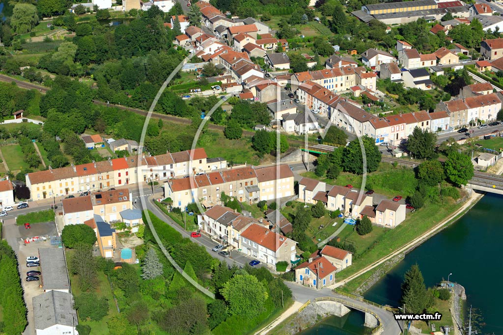 Photo arienne de Belleville-sur-Meuse