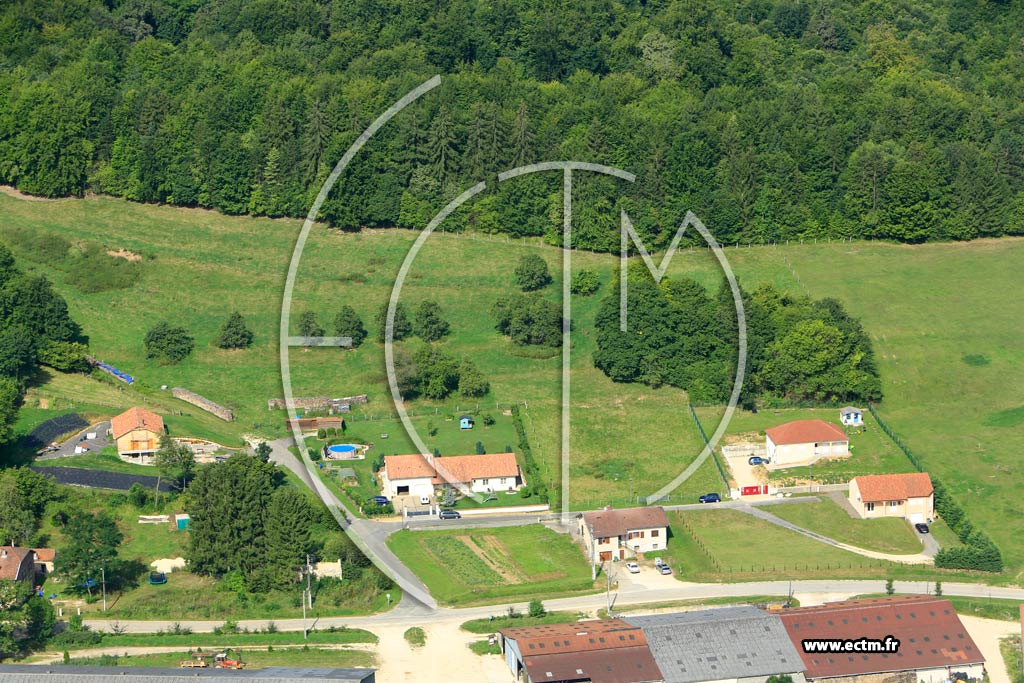 Photo arienne de Dommartin-la-Montagne