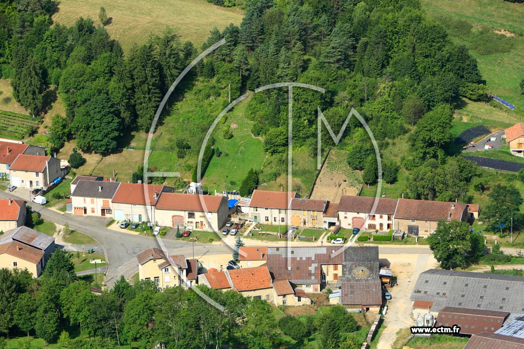 Photo arienne de Dommartin-la-Montagne